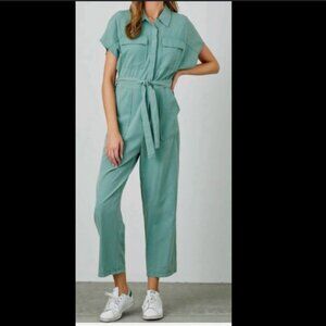SOLD!!! Universal Thread Green Linen Jumpsuit sz16